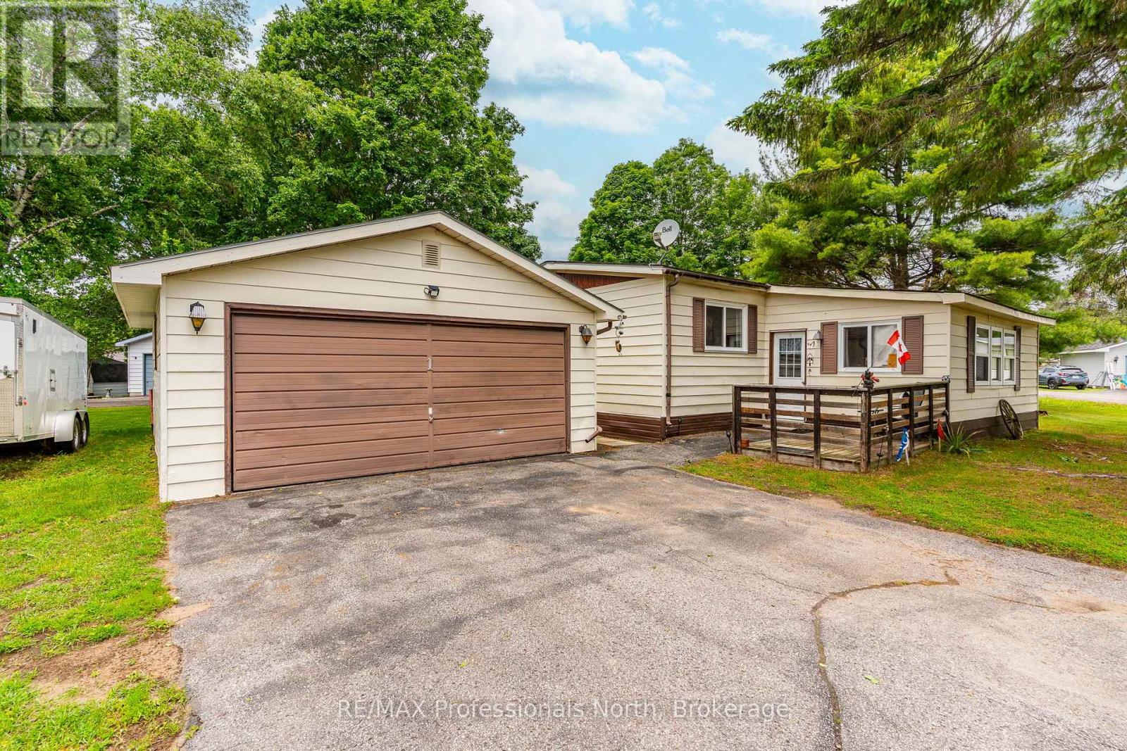 1077 EIGHTH LANE - 43