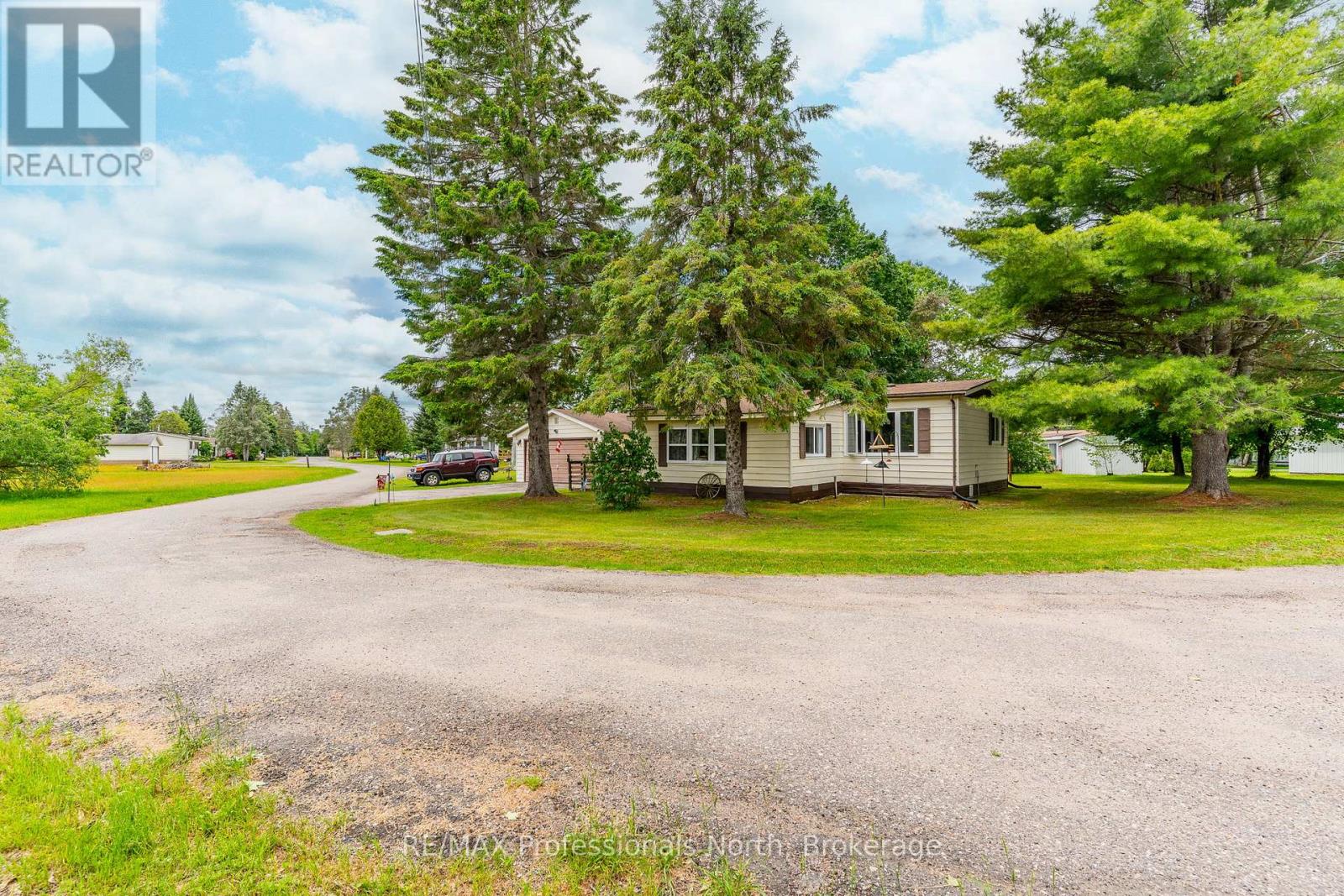 1077 EIGHTH LANE - 45
