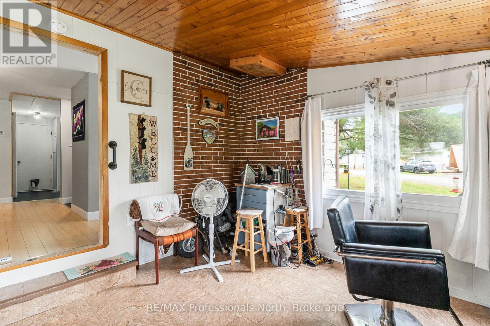 1077 EIGHTH LANE - 9