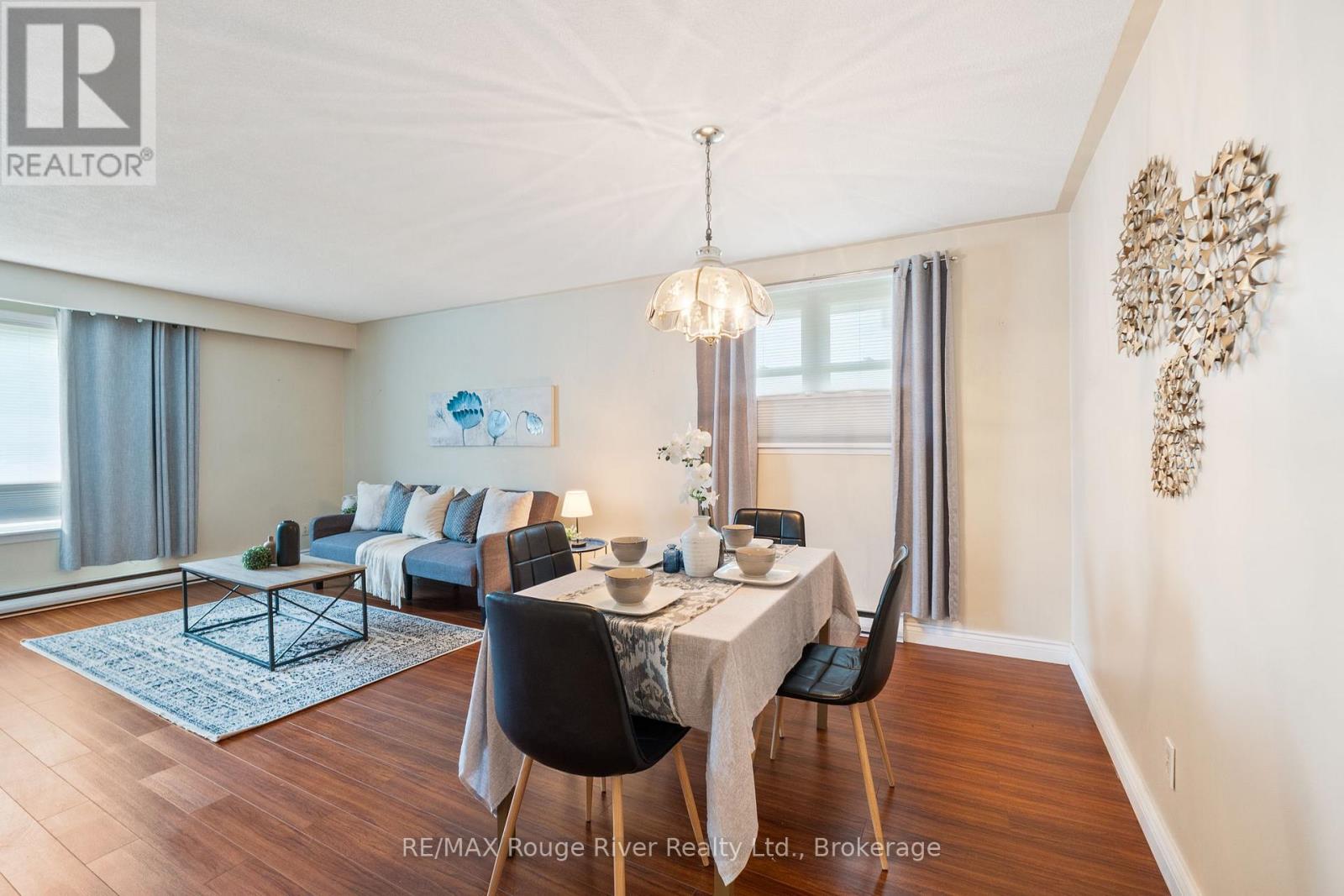 42 MEREDITH CRESCENT - 11