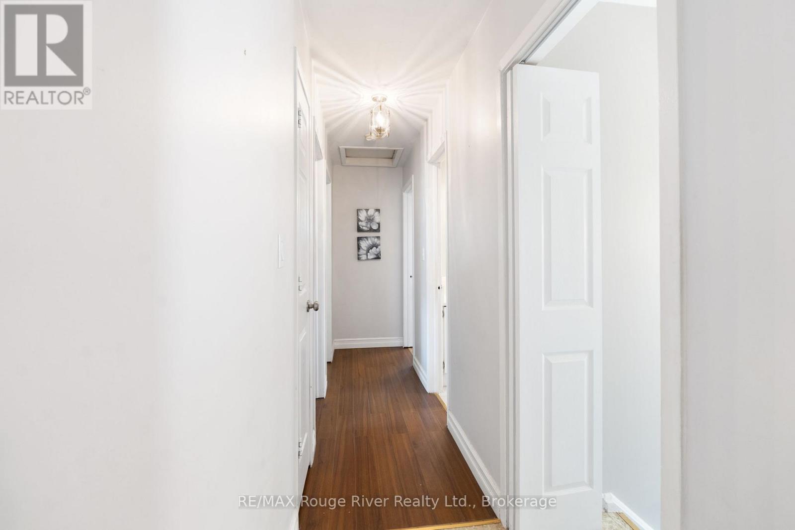 42 MEREDITH CRESCENT - 15