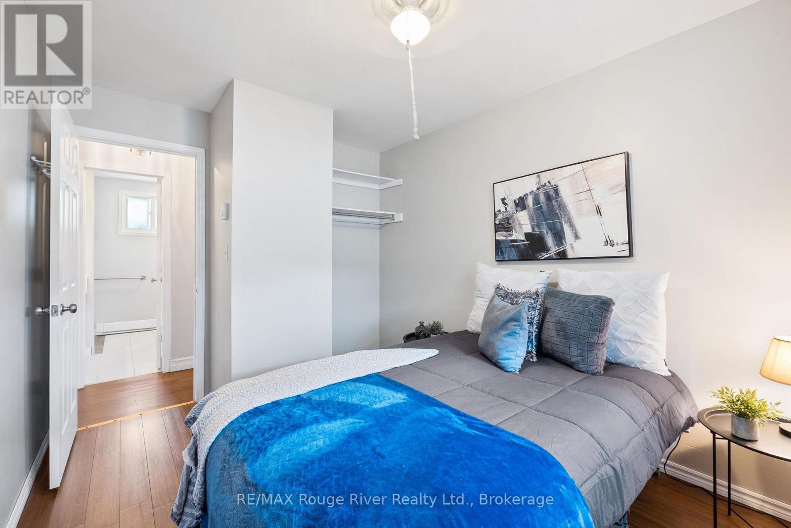 42 MEREDITH CRESCENT - 18