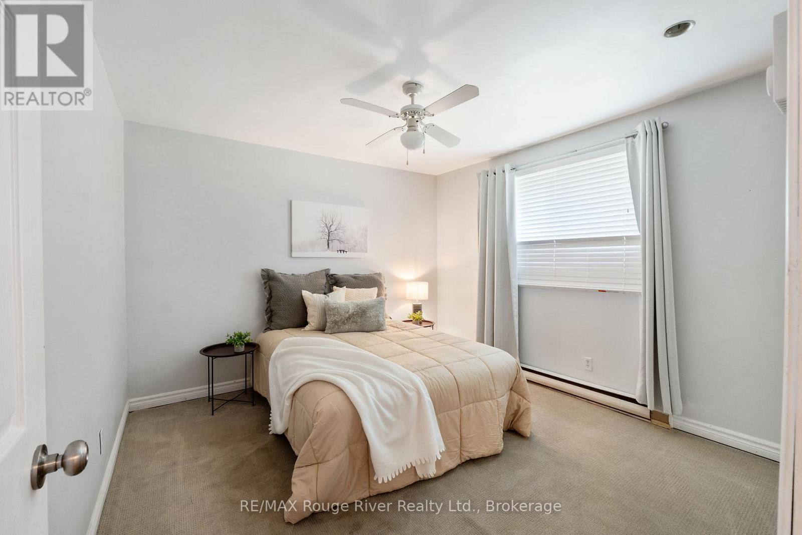 42 MEREDITH CRESCENT - 19