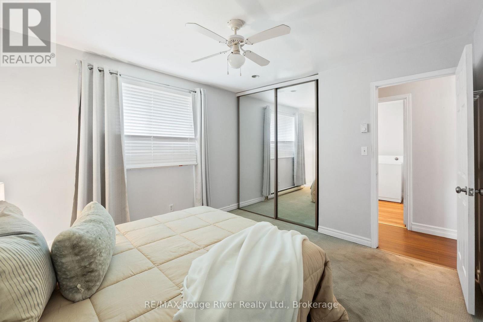 42 MEREDITH CRESCENT - 20