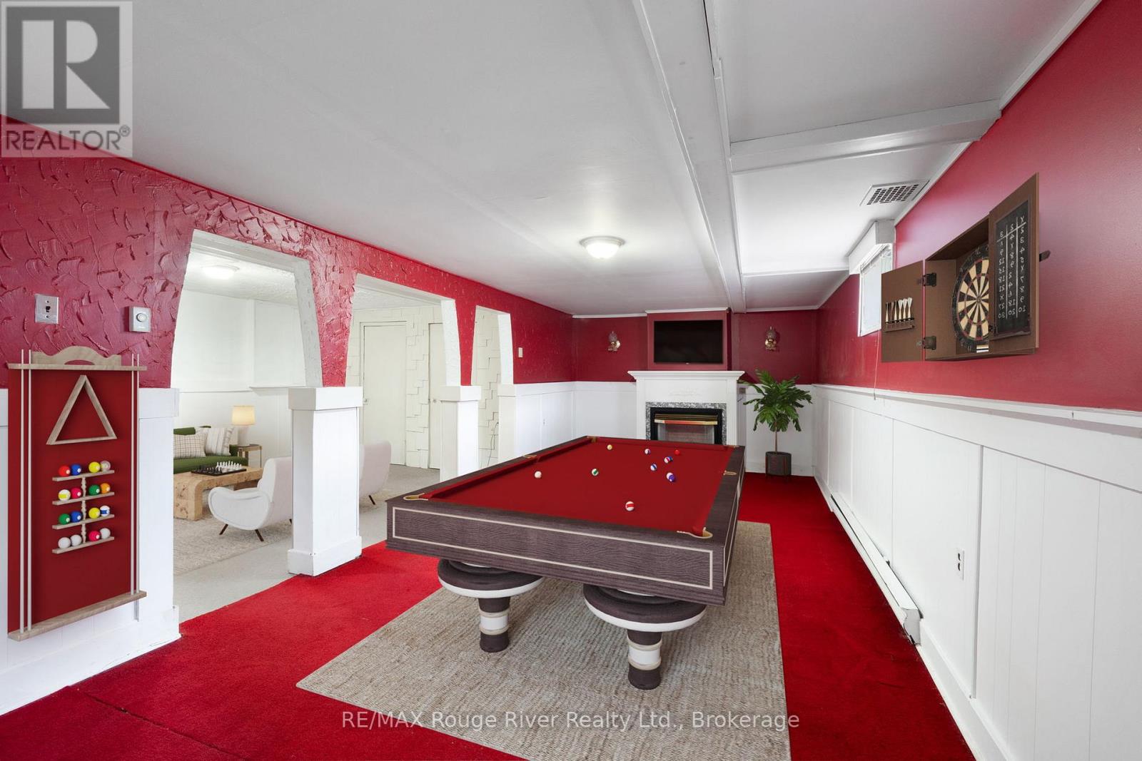 42 MEREDITH CRESCENT - 29