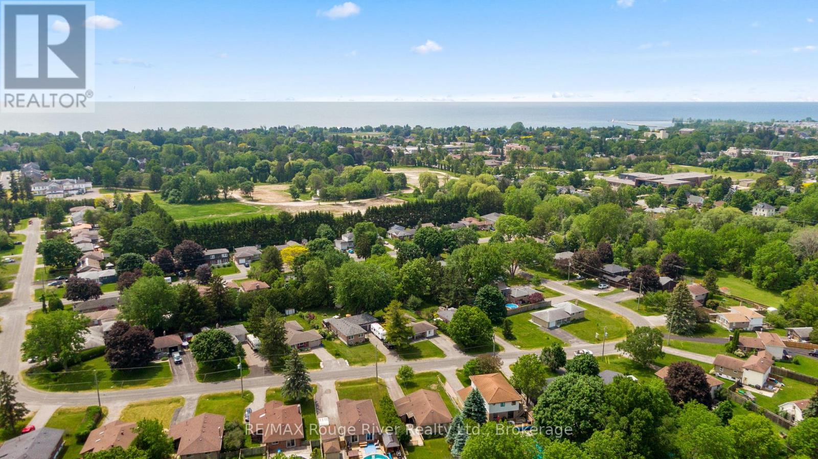 42 MEREDITH CRESCENT - 42