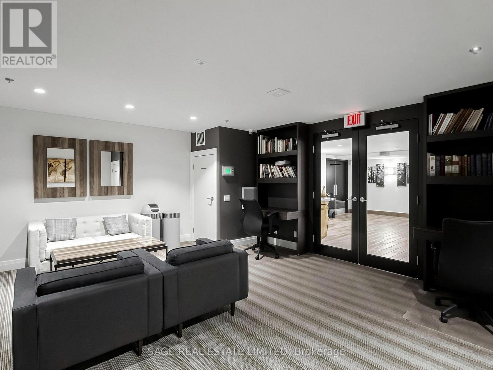 #811 225 WELLESLEY STREET E - 27