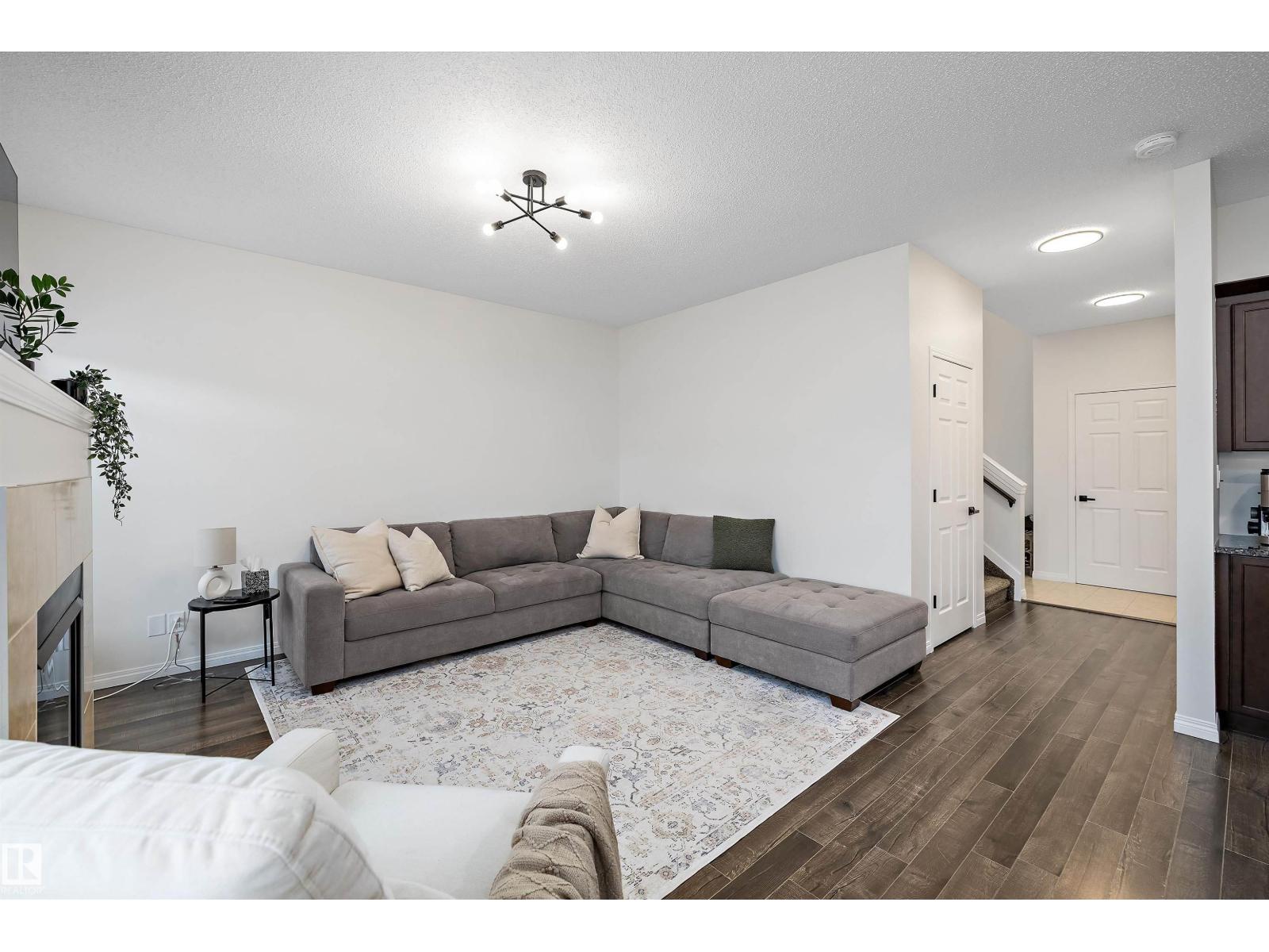 8914 97A — photo 14