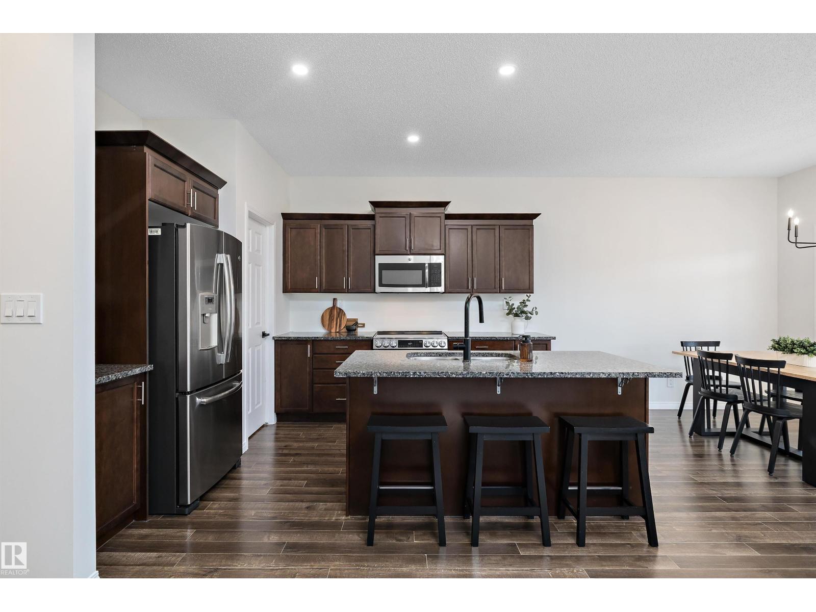 8914 97A — photo 20