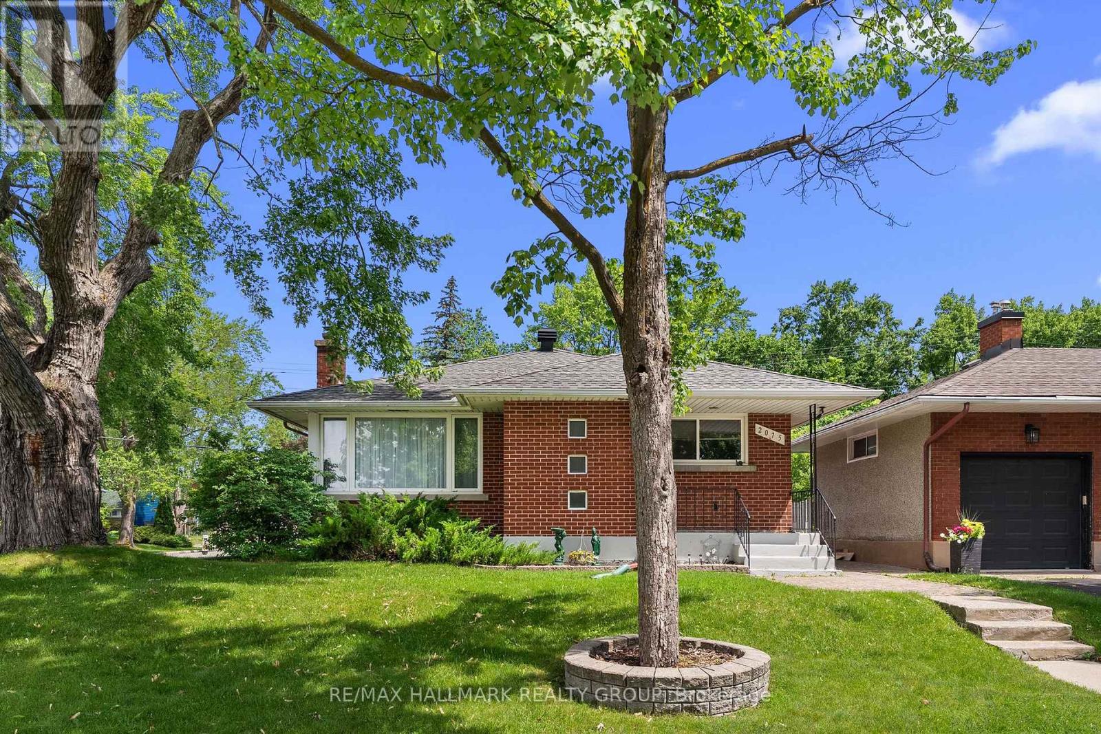 3 Bed, 2 Bath House for Sale in Ottawa – 2075 NEEPAWA AVENUE, Ottawa – MLS# X13460068 - Image 15