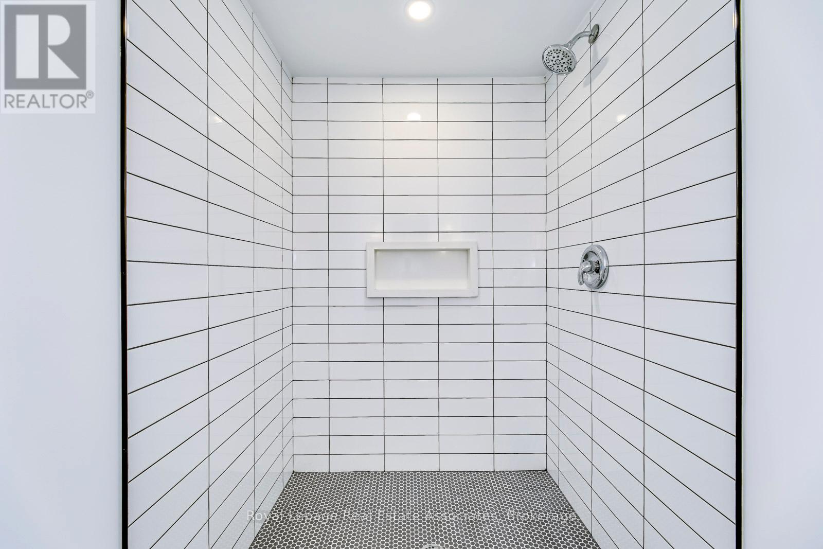 74 O'HARA PLACE - 28