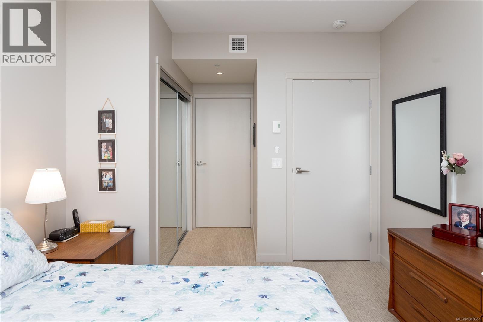 1202 777 Belleville Street, Victoria