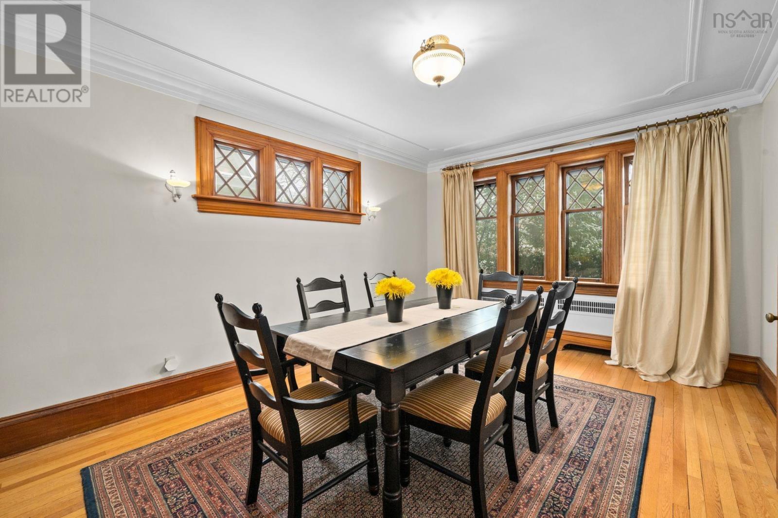 1950 Connaught Avenue - 18