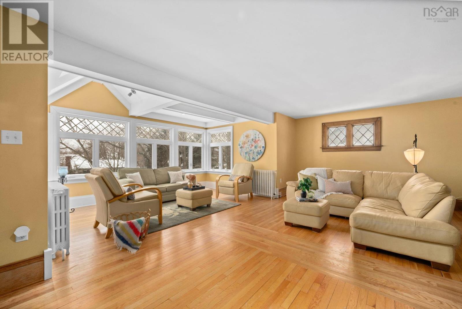 1950 Connaught Avenue - 30