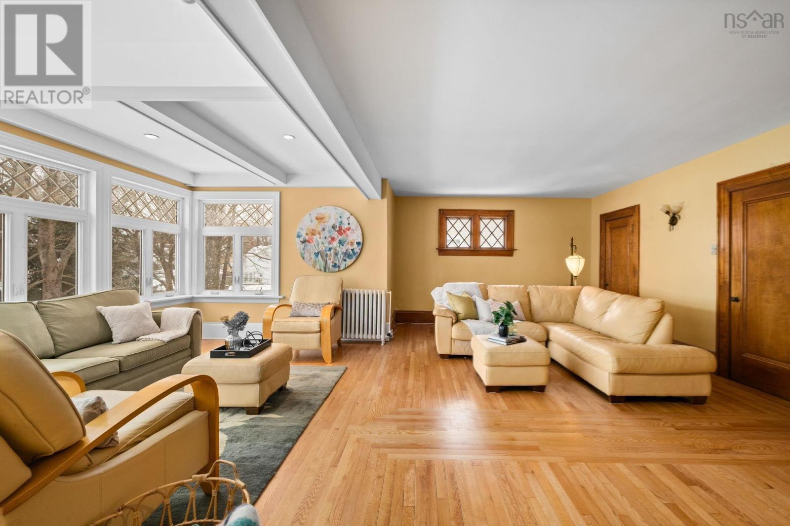 1950 Connaught Avenue - 31