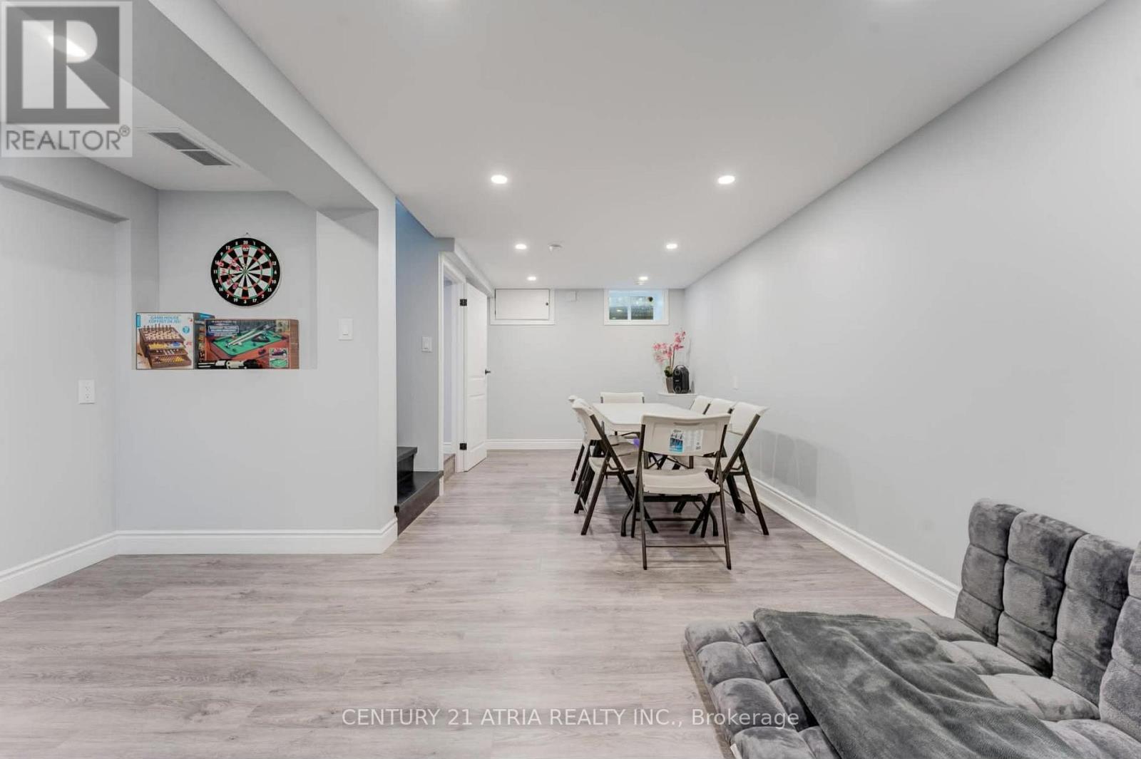 132 WATERLOO STREET N - 15