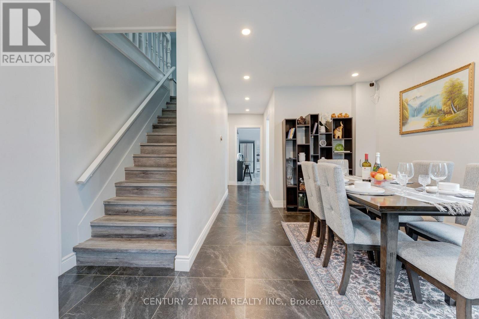 132 WATERLOO STREET N - 5
