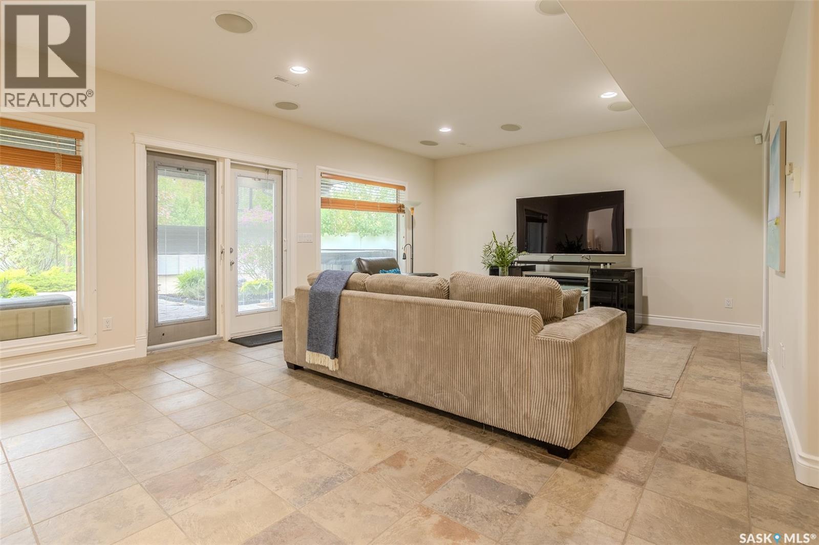 214 Bayfield PLACE — photo 44