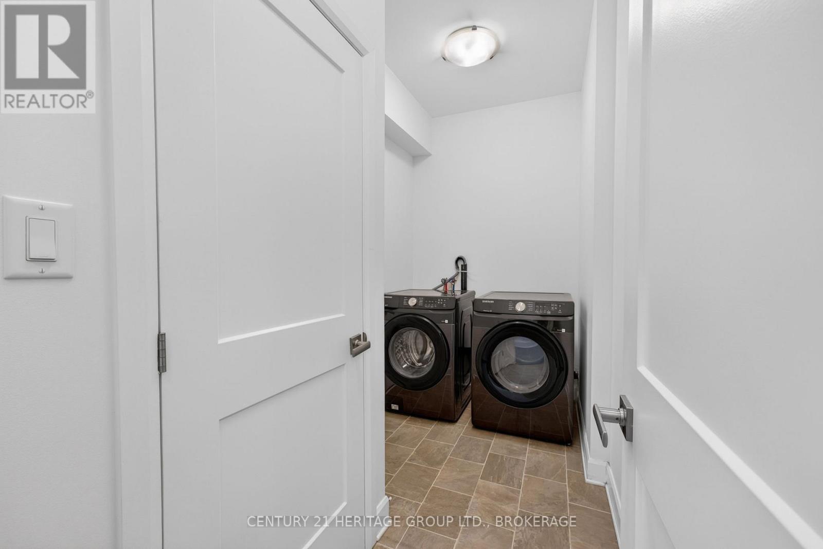 1407 SUMMER STREET - 16