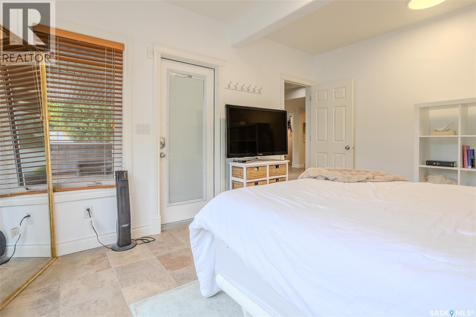 214 Bayfield PLACE — photo 43