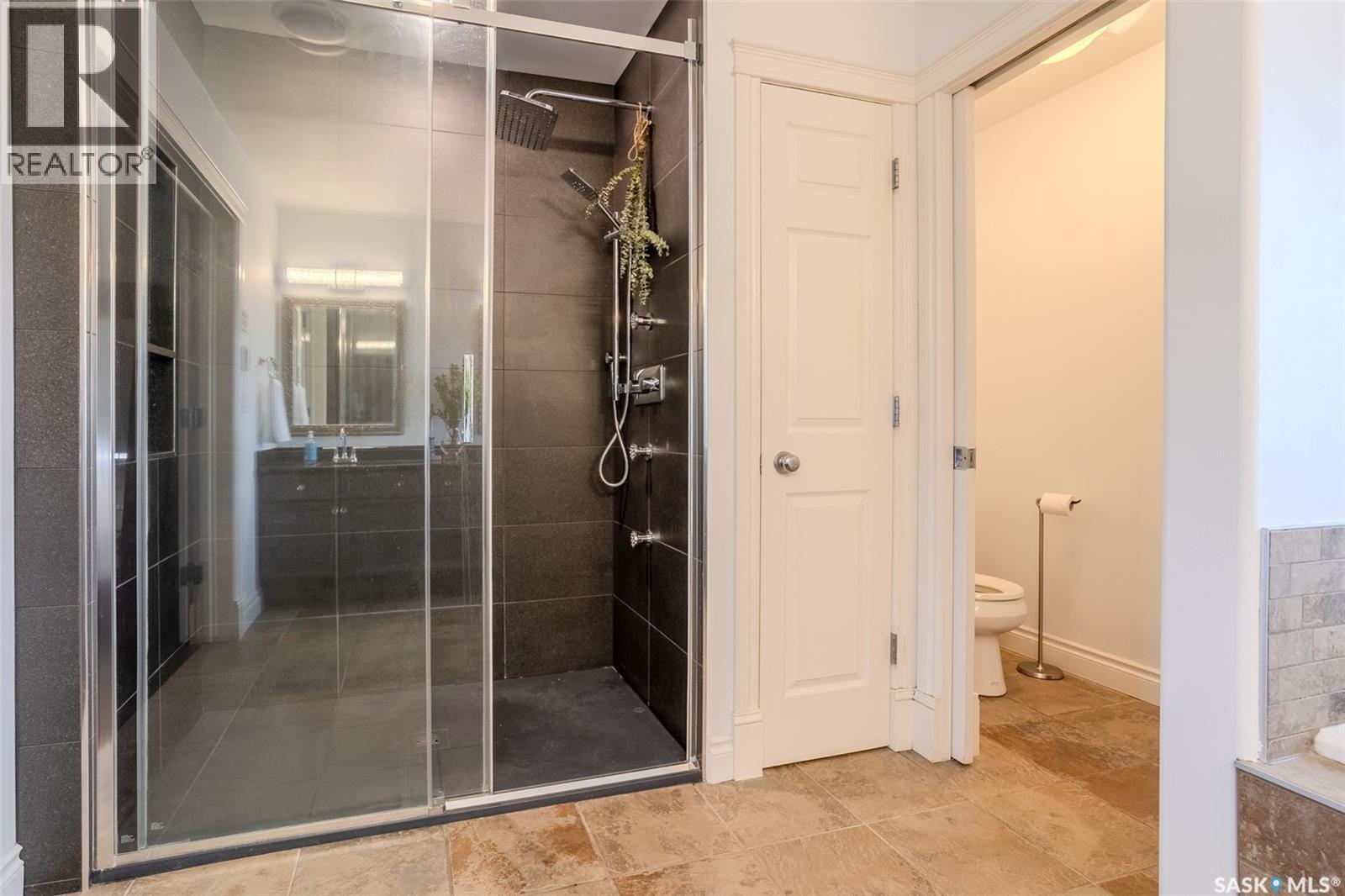 214 Bayfield PLACE — photo 36