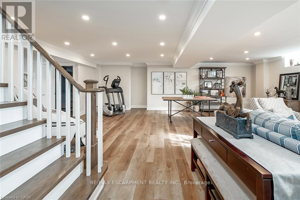 4252 SARAZEN DRIVE - 29
