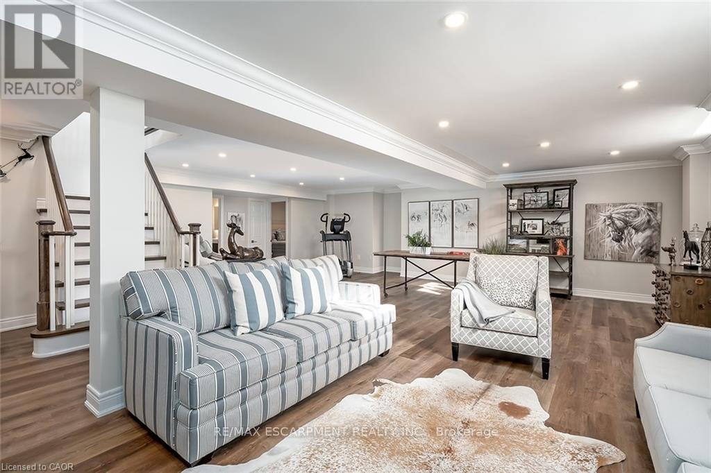4252 SARAZEN DRIVE - 31