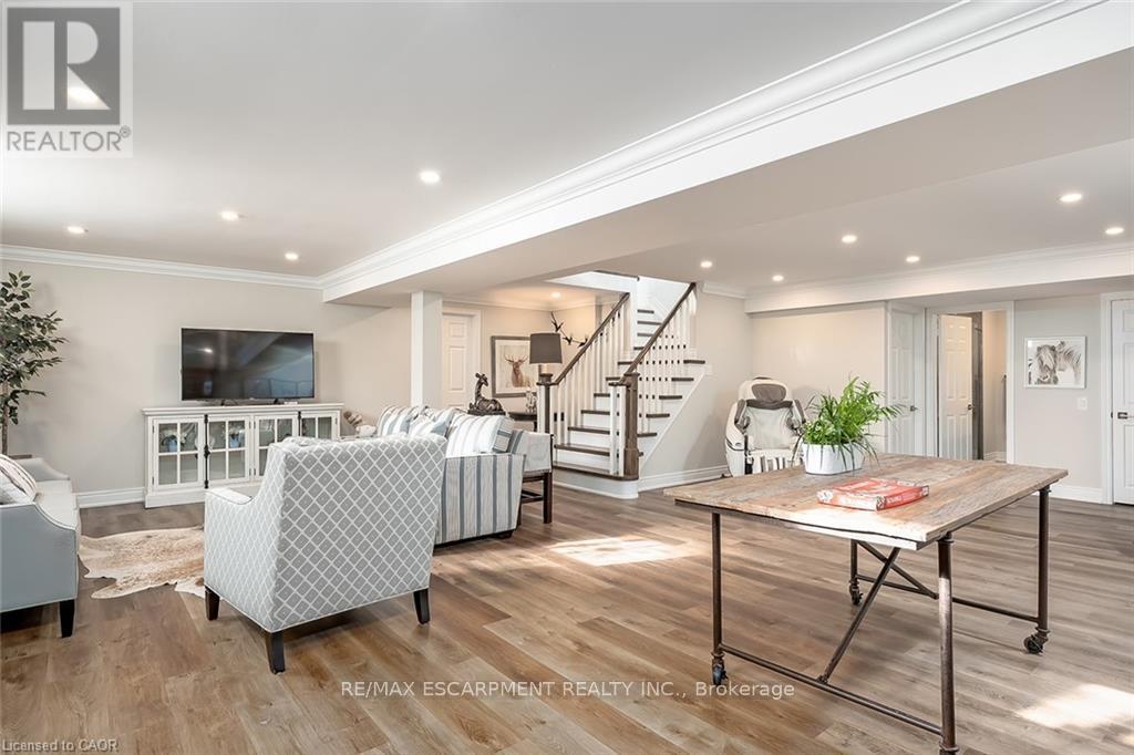 4252 SARAZEN DRIVE - 37