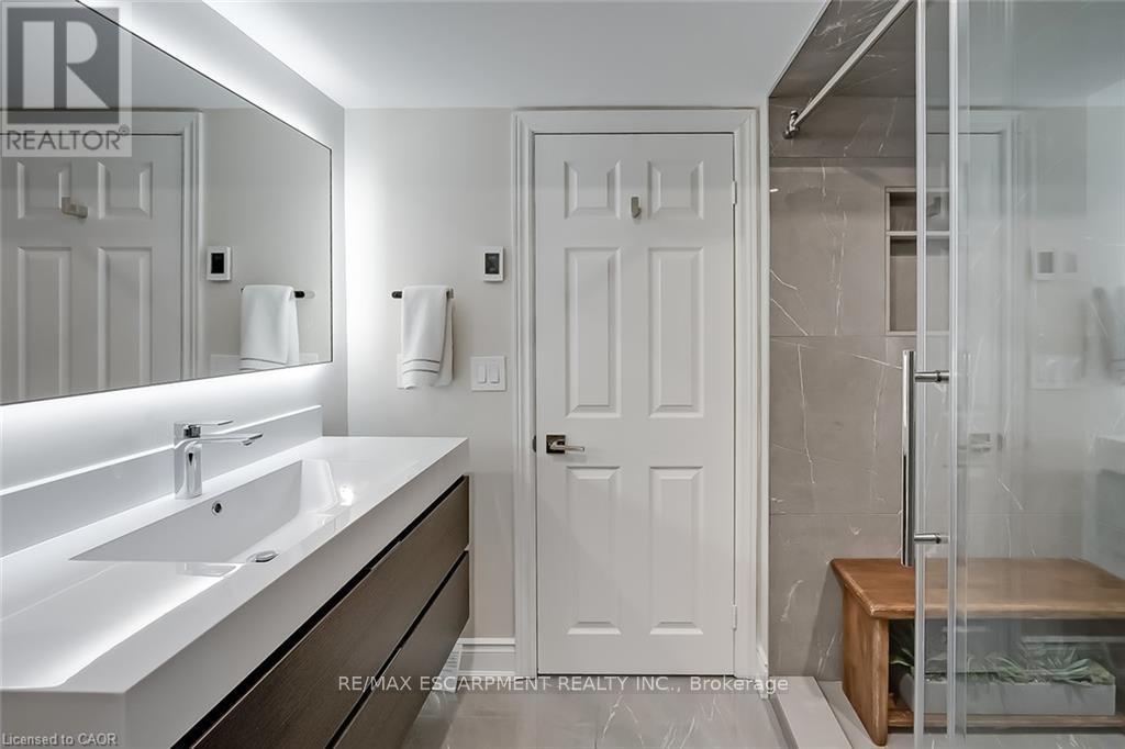 4252 SARAZEN DRIVE - 39