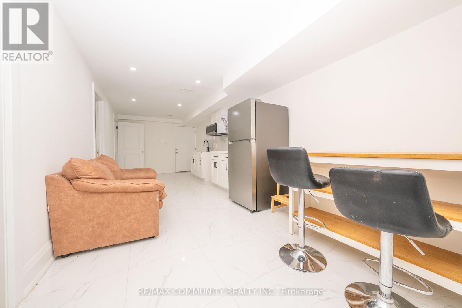 75B KITCHENER ROAD - 38