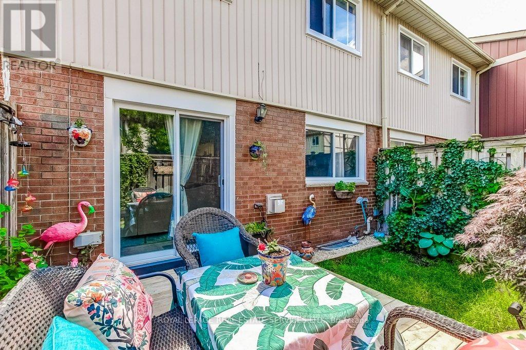 #34 532 SHERATON ROAD - 27
