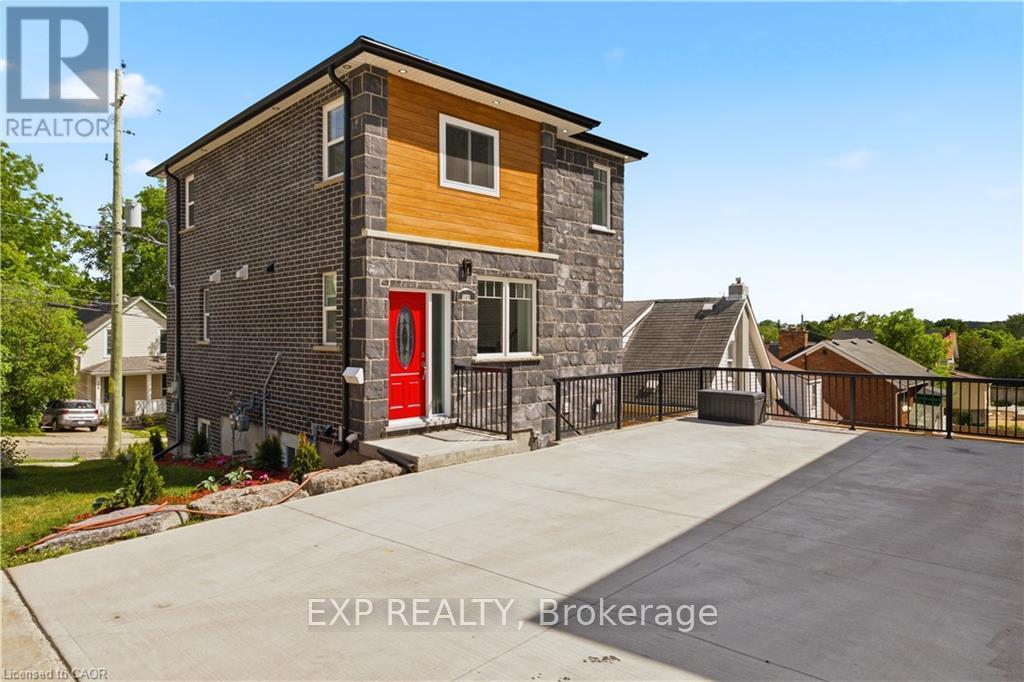 131 ST GEORGE STREET - 1
