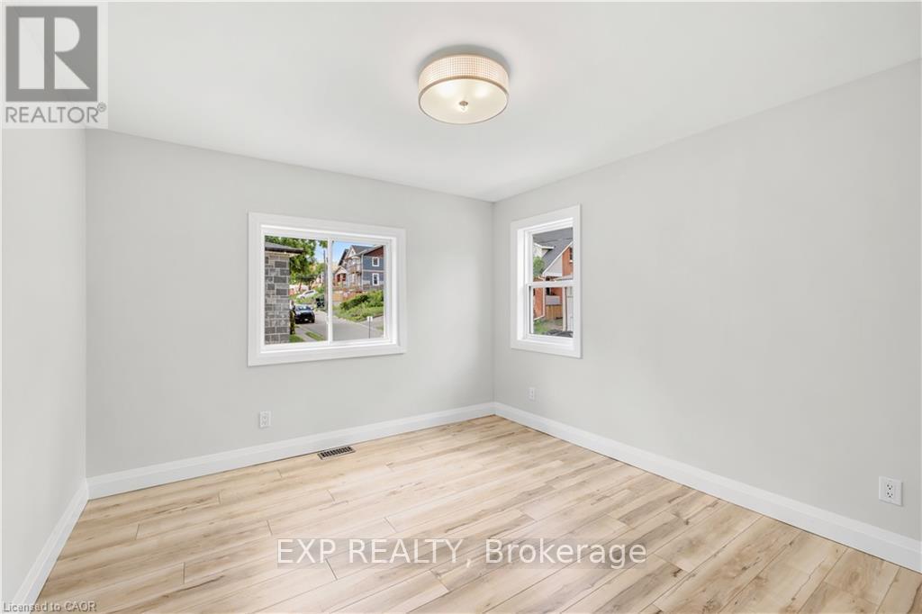 131 ST GEORGE STREET - 14