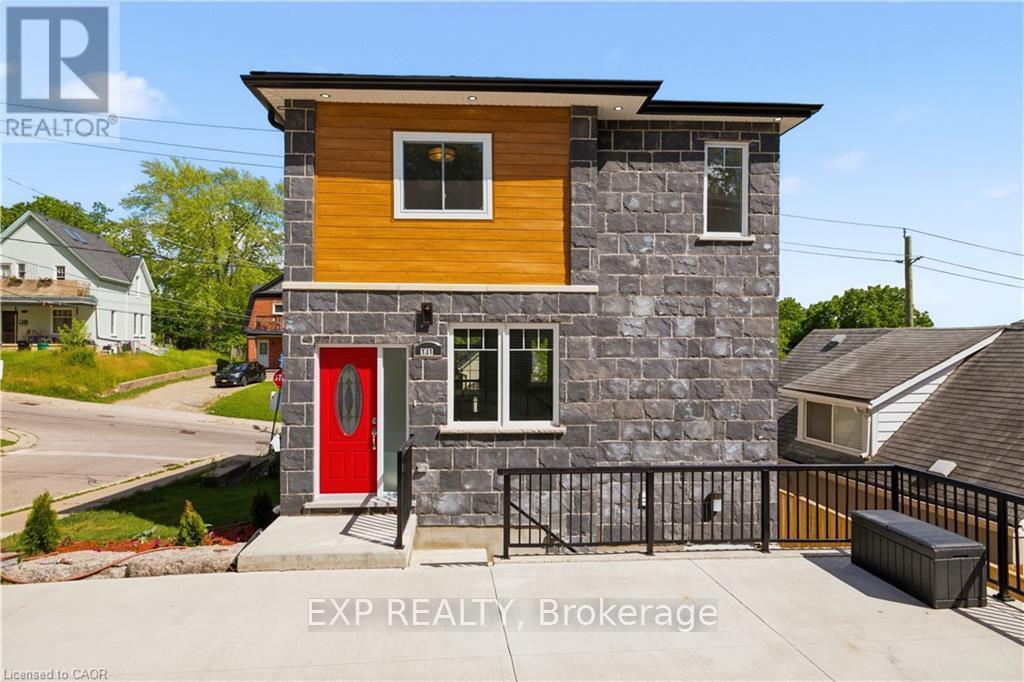 131 ST GEORGE STREET - 2