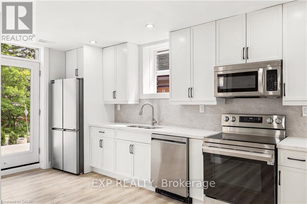 131 ST GEORGE STREET - 24