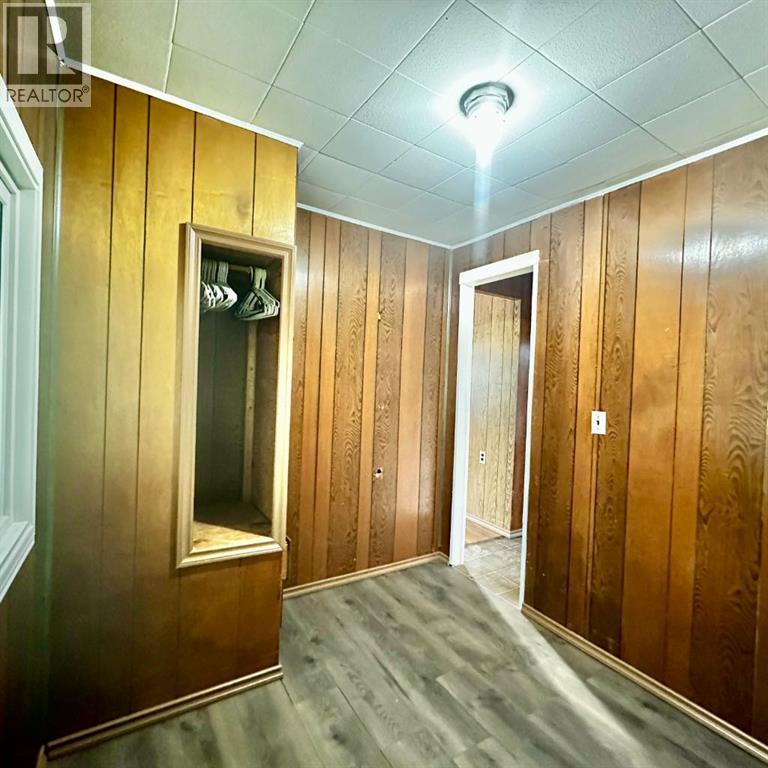905 & 909 10th Street - 14