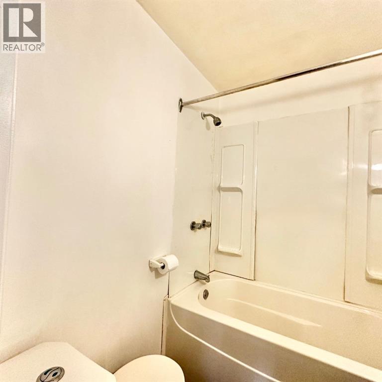 905 & 909 10th Street - 15