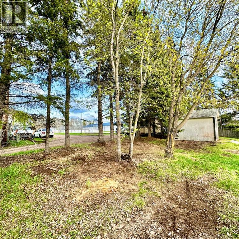 905 & 909 10th Street - 21
