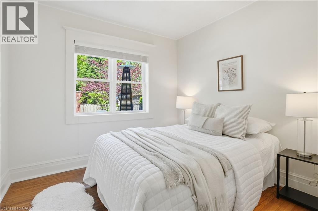 314 HESS Street S - 26