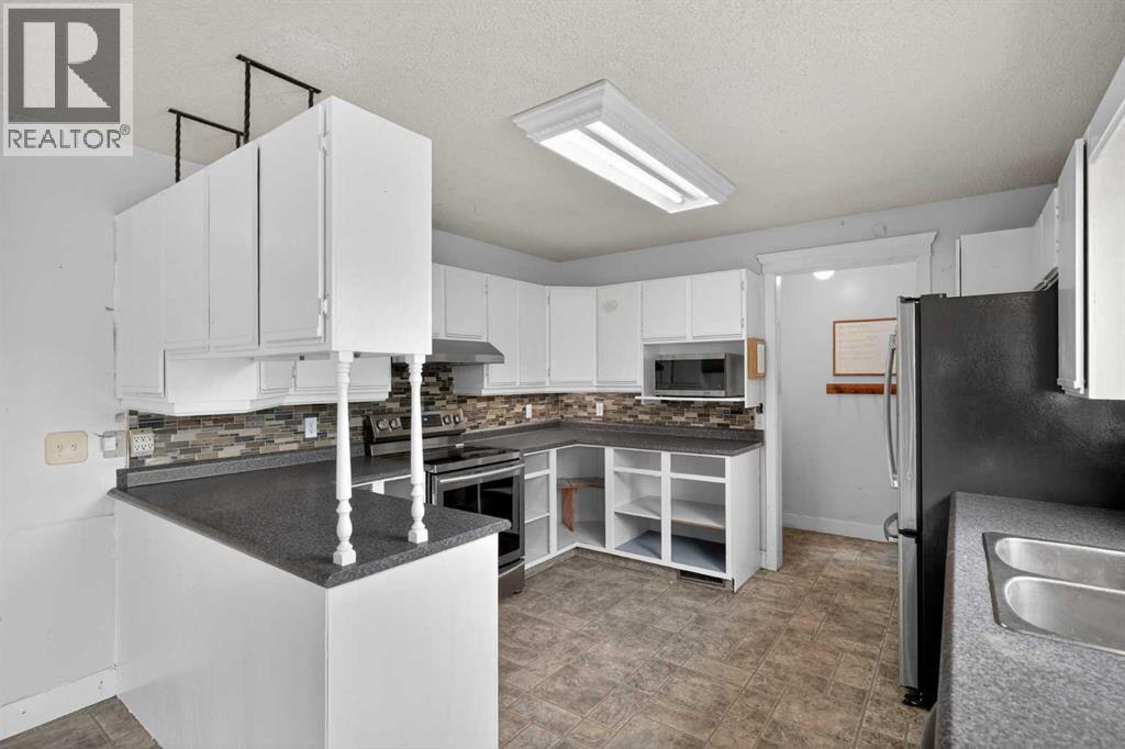504 1 Avenue NE — photo 10