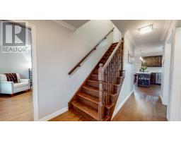 54 Country Grove Place thumbnail 3