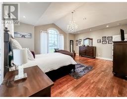 17 Dock Point Street thumbnail 38