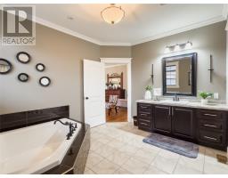17 Dock Point Street thumbnail 45