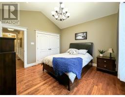 17 Dock Point Street thumbnail 48