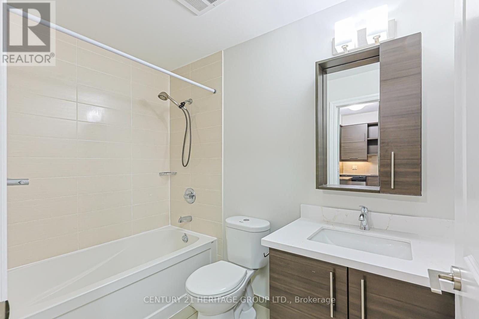 #719 277 SOUTH PARK ROAD - 27