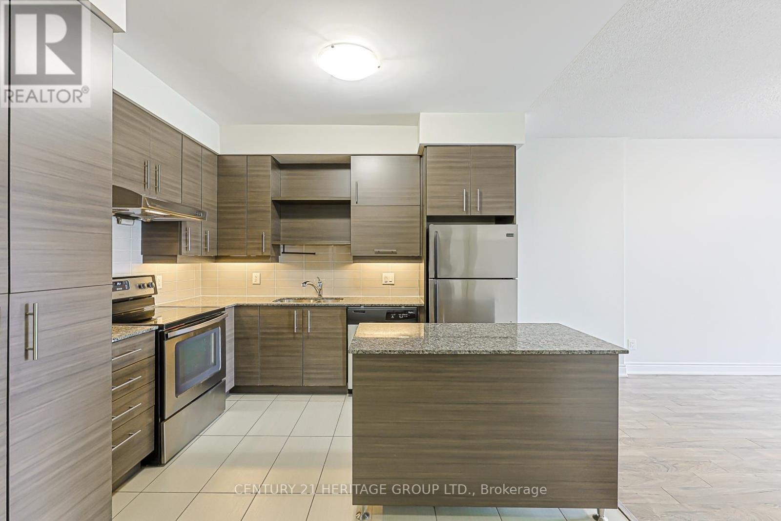#719 277 SOUTH PARK ROAD - 6