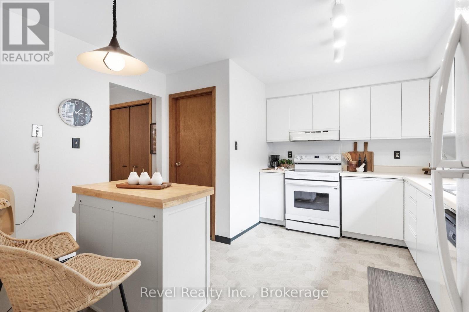 58 VERNA DRIVE - 13