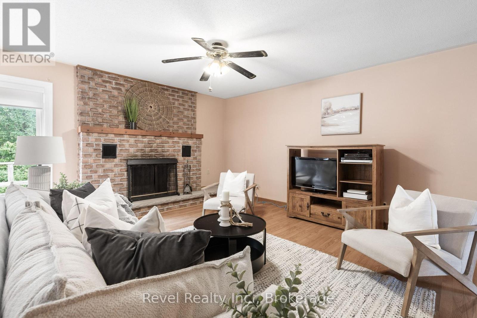 58 VERNA DRIVE - 6