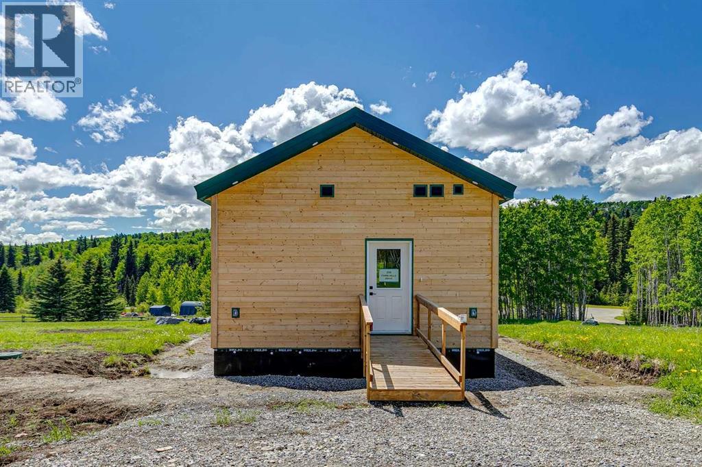 200 Fawn Hills Drive, Bragg Creek
