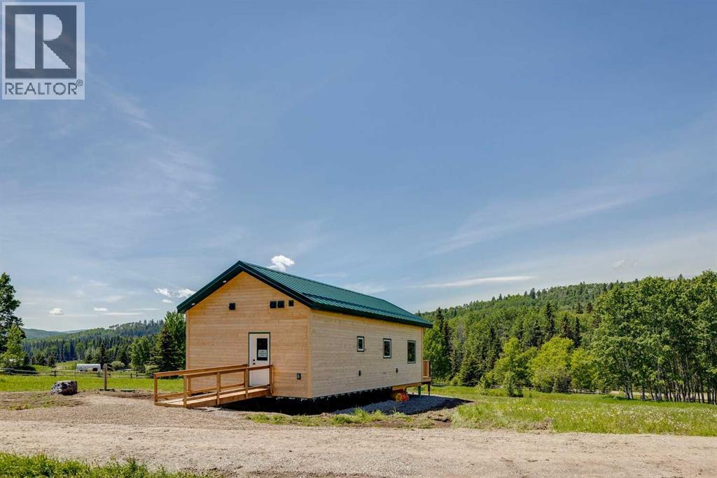 200 Fawn Hills Drive, Bragg Creek